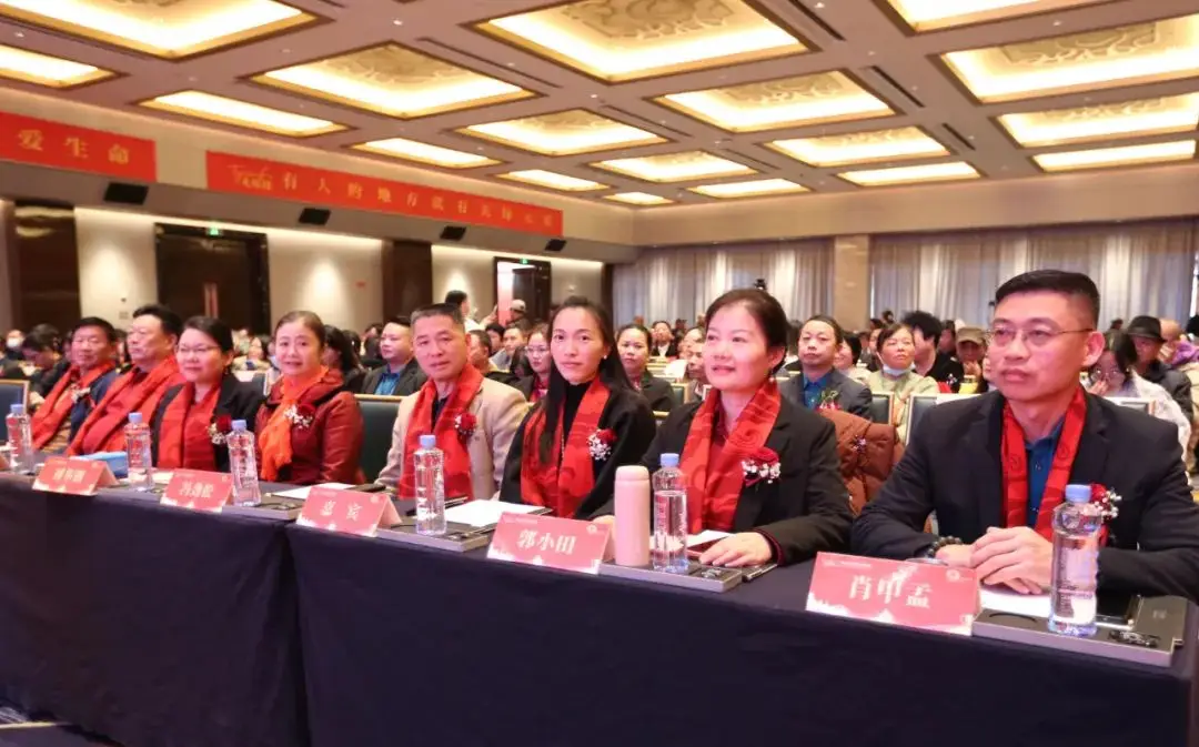 初心依“九”·领航前行--江南（中国）集团九周年庆典圆满举办