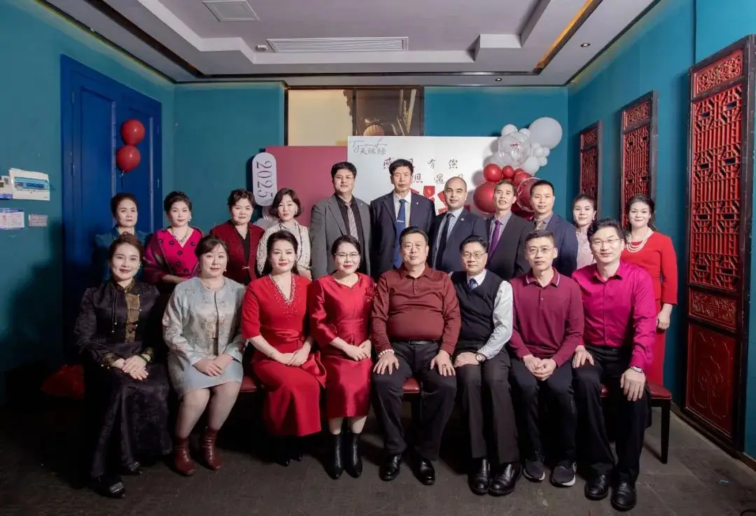 聚光同行者，致敬领路人：江南（中国）这场活动为何让人热泪盈眶？
